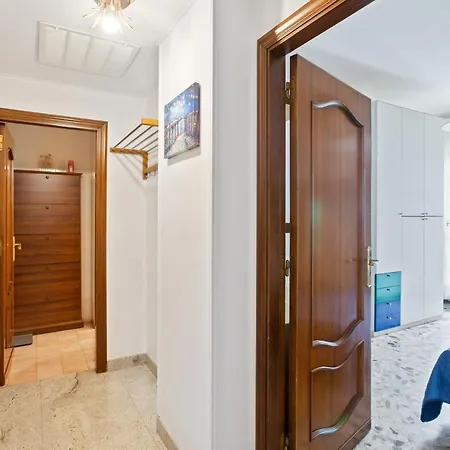 Pane & Pomodoro Roomy Flat Daire *