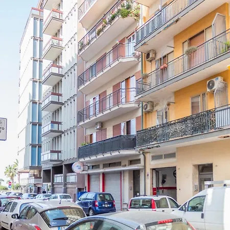 Pane & Pomodoro Roomy Flat *